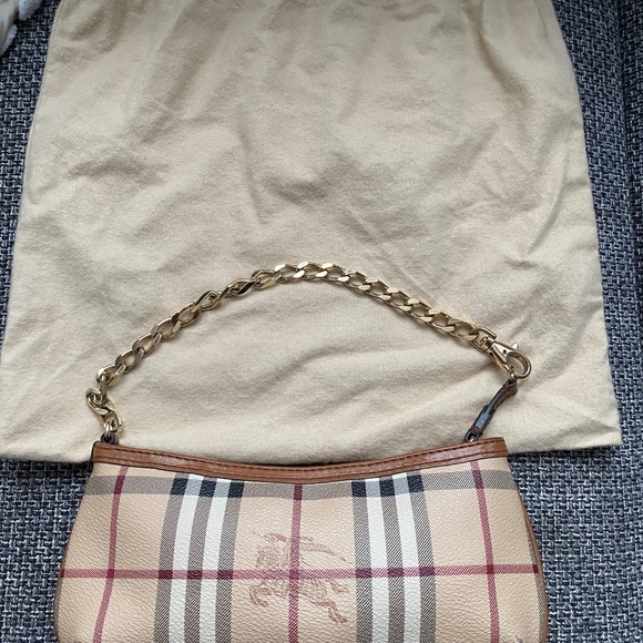 Burberry bag - Picture 2 of 4